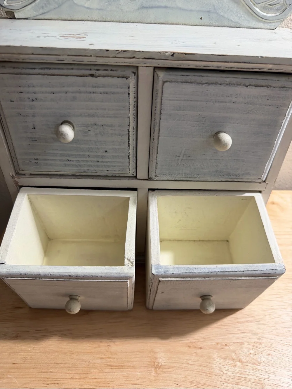 White Rustic 4-Drawer Storage Chest - Home Organization